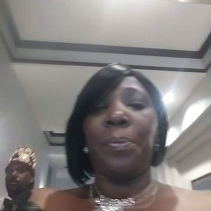 Meet your Posher, Brenda